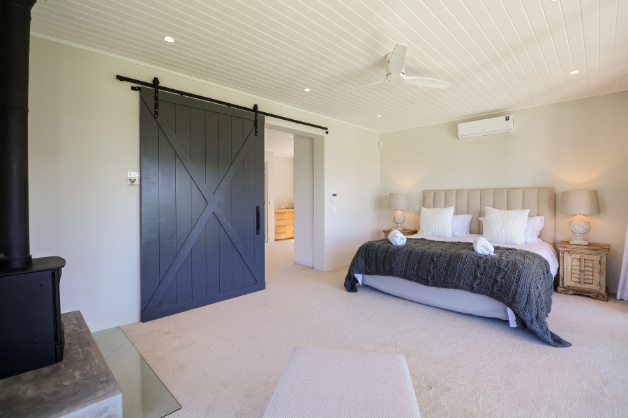 4 Bedroom Property for Sale in Keurboomstrand Western Cape